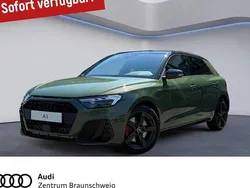 Distriktgrün metallic Neu 2025 Audi A1 Sportback S-Line Kleinwagen | 35.680 € (Guter Preis)