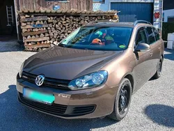 Braun Gebraucht 2011 VW Golf VI Kombi | 4.199 € (Fairer Preis)
