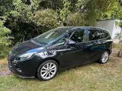 Schwarz Gebraucht 2016 Opel Zafira Tourer drive Van / Kleinbus | 10.499 € (Fairer Preis)