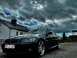 Schwarz Gebraucht 2013 BMW 325 M Sport Coupé | 16.500 €