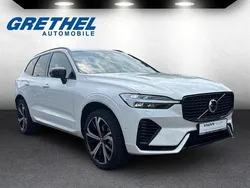 Weiss Gebraucht 2022 Volvo XC60 R-Design SUV | 44.590 € (Guter Preis)