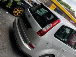 Silber Gebraucht 2007 Ford C-MAX Van / Kleinbus | 4.500 €