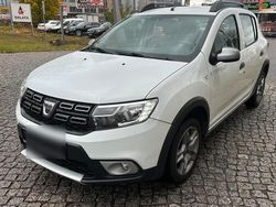 Weiß Gebraucht 2019 Dacia Sandero Stepway Kleinwagen | 7.900 € (Fairer Preis)