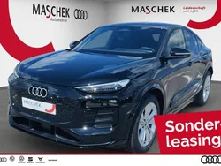 Mythosschwarz Gebraucht 2025 Audi Q6 Sportback e-tron Performance SUV | 72.888 €