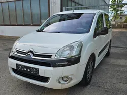 Weiß Gebraucht 2013 Citroën Berlingo Van / Kleinbus | 6.990 € (Fairer Preis)
