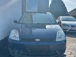 Blau Gebraucht 2002 Ford Fiesta Basis Kleinwagen | 850 € (Guter Preis)
