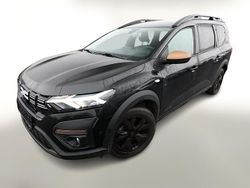 Noir nacre perleffekt Gebraucht 2024 Dacia Jogger Extreme Van / Kleinbus | 20.985 € (Etwas zu teuer)