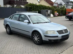 Blau Gebraucht 2004 VW Passat Comfortline Limousine | 1.900 € (Guter Preis)