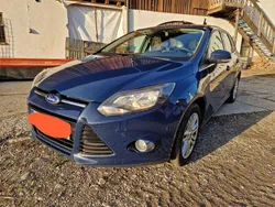 Blau Gebraucht 2013 Ford Focus Titanium Kombi | 5.500 € (Fairer Preis)