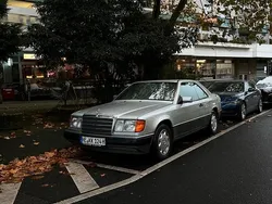Silber Gebraucht 1992 Mercedes E320 Coupé | 10.900 €
