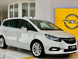 Schneeweiss/summitwhite/arctic Gebraucht 2018 Opel Zafira Van / Kleinbus | 18.795 € (Teuer)