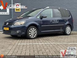 Blau Gebraucht 2011 VW Touran Highline Van / Kleinbus | 4.850 €