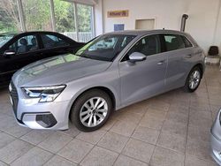 Florettsilber metallic Gebraucht 2023 Audi A3 Kombi | 25.390 € (Guter Preis)