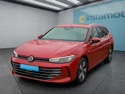 Rot Gebraucht 2024 VW Passat Kombi | 29.199 € (Fairer Preis)