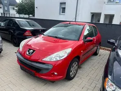 Rot Gebraucht 2009 Peugeot 206+ Basis Kleinwagen | 1.990 € (Guter Preis)