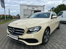 Beige Gebraucht 2019 Mercedes E200 Avantgarde Limousine | 19.990 € (Superpreis)