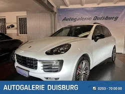 Weiss Gebraucht 2018 Porsche Cayenne SUV | 53.500 € (Teuer)