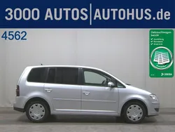 Silber Gebraucht 2009 VW Touran Trendline Van / Kleinbus | 1.780 € (Superpreis)
