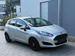 Silber Gebraucht 2015 Ford Fiesta Kleinwagen | 4.175 € (Fairer Preis)