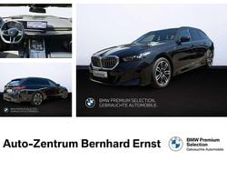 Saphirschwarz metallic Gebraucht 2024 BMW 520 M Sport Kombi | 51.800 € (Superpreis)