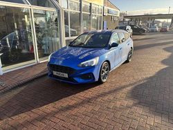 Blau Gebraucht 2020 Ford Focus ST-Line Kombi | 14.900 € (Fairer Preis)