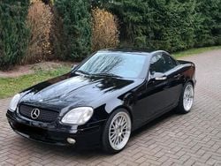 Schwarz Gebraucht 2003 Mercedes SLK200 Cabrio | 5.550 € (Etwas zu teuer)