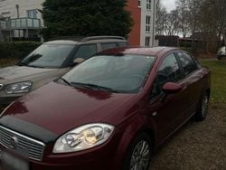 Rot Gebraucht 2008 Fiat Linea Limousine | 1.699 €