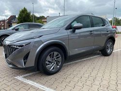Grau Gebraucht 2024 Nissan Qashqai 360º SUV | 26.990 € (Guter Preis)