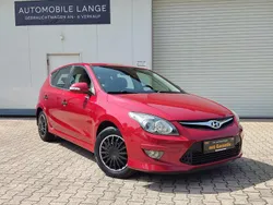 Rot Gebraucht 2012 Hyundai i30 Edition Limousine | 5.999 € (Fairer Preis)