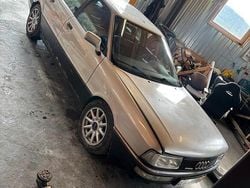 Silber Gebraucht 1988 Audi Quattro Coupé | 2.600 €