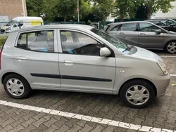 Silber Gebraucht 2007 Kia Picanto Kleinwagen | 1.100 €