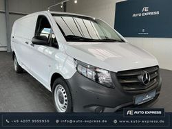 Weiß (arktikweiss) Gebraucht 2024 Mercedes Vito Van / Kleinbus | 30.346 € (Guter Preis)