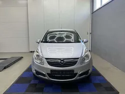Grau Gebraucht 2009 Opel Corsa Color Edition Limousine | 3.900 € (Fairer Preis)