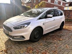 Weiß Gebraucht 2018 Ford S-MAX Vignale Van / Kleinbus | 17.900 € (Fairer Preis)