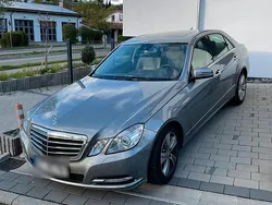 Grau Gebraucht 2011 Mercedes E500 Elegance Limousine | 21.000 €