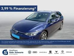 Blau Gebraucht 2024 VW Golf VIII Move Kombi | 28.490 € (Fairer Preis)