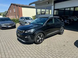 Schwarz Gebraucht 2018 Peugeot 3008 Allure Van / Kleinbus | 12.990 € (Guter Preis)