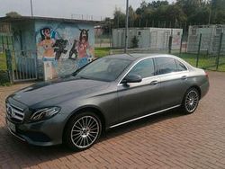 Grau Gebraucht 2016 Mercedes E200 Avantgarde Limousine | 20.000 € (Guter Preis)