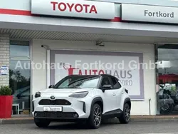 Weiss Gebraucht 2024 Toyota Yaris Hybrid Sport | 31.600 € (Etwas zu teuer)