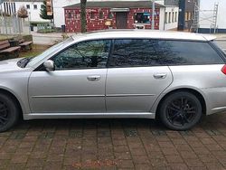 Silber Gebraucht 2006 Subaru Legacy Kombi | 3.000 € (Fairer Preis)