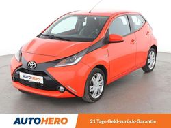 Orange Gebraucht 2016 Toyota Aygo X-play Kleinwagen | 6.900 € (Fairer Preis)