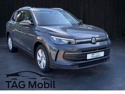 Schwarz Neu 2025 VW Tiguan Pro SUV | 40.764 € (Superpreis)