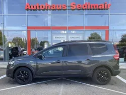 Grau Gebraucht 2022 Dacia Jogger Extreme Kombi | 17.860 € (Fairer Preis)