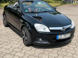 Schwarz Gebraucht 2008 Opel Tigra Cabrio | 2.975 € (Teuer)