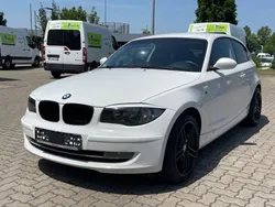 Weiß Gebraucht 2009 BMW 116 Advantage Kleinwagen | 5.990 €