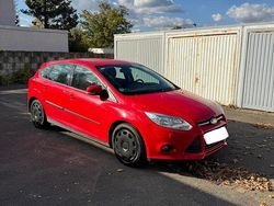 Rot Gebraucht 2012 Ford Focus Limousine | 3.490 € (Superpreis)