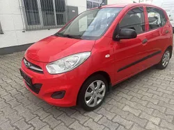 Electric red Gebraucht 2012 Hyundai i10 Edition Kleinwagen | 3.950 € (Fairer Preis)