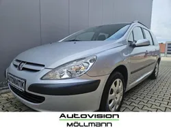 Aluminiumgrau/metallic Gebraucht 2003 Peugeot 307 Tendance Kombi | 3.999 € (Etwas zu teuer)