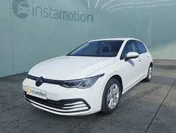 Weiß Gebraucht 2021 VW Golf VIII Life Limousine | 19.240 € (Guter Preis)