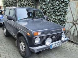 Grün Gebraucht 2017 Lada Taiga SUV | 9.499 € (Fairer Preis)